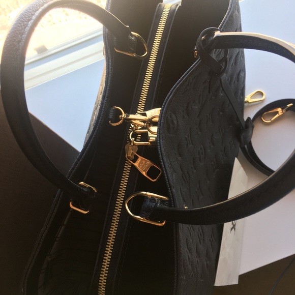 !!!SOLD!!! Empreinte Louis Vuitton GM Montaigne - Picture 5 of 7